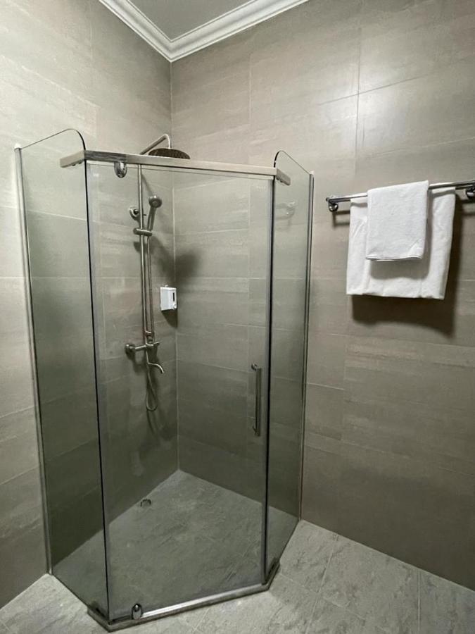 Sb River Hotels Atyraū Екстериор снимка