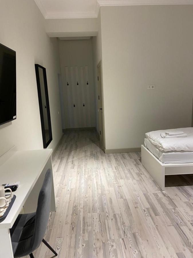 Sb River Hotels Atyraū Екстериор снимка