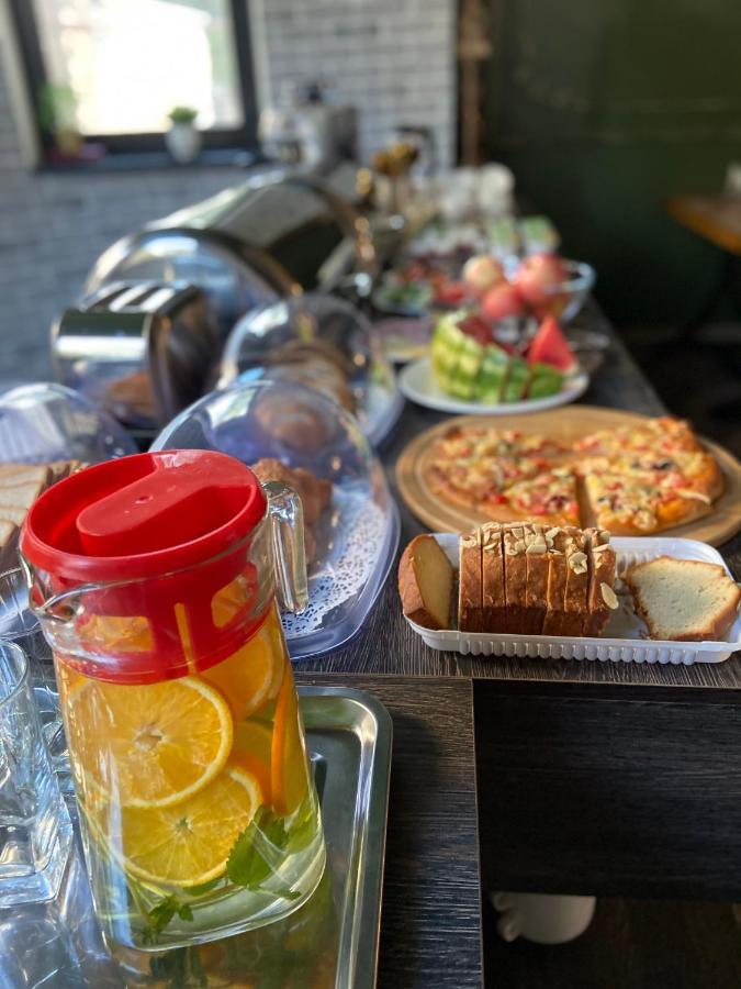 Sb River Hotels Atyraū Екстериор снимка
